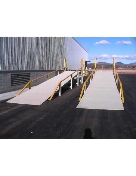 Laderampen--Laderampe Tramex 12m