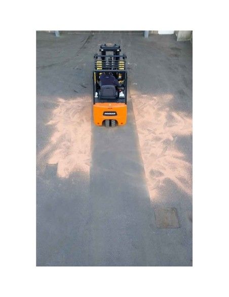 Spazzatrici e Spazzole--Spazzatrice per carrello elevatore