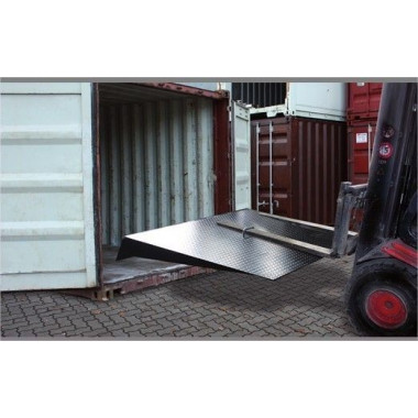 Loading Ramps--Loading ramp 7500 kg capacity, 2000x1800 mm 2