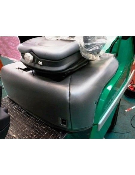 Accesorios de cabina--Cubierta bajo asiento para carretilla elevadora Mitsubishi y Caterpillar