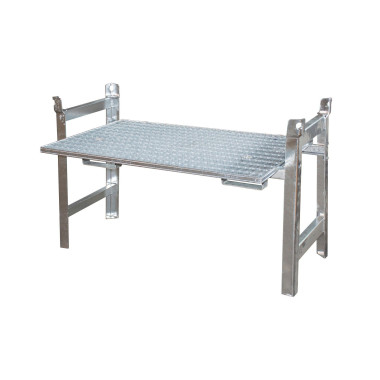 Polyethylene & metal buckets -- Tin shelf, hot galvanized