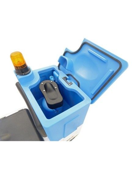 Scrubber Machines--Scrubber dryer with driver