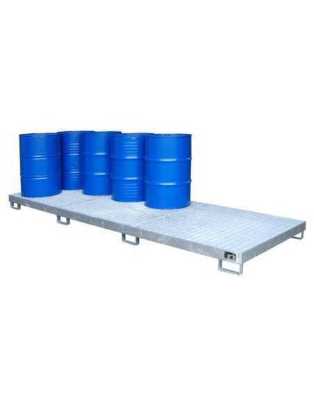 Polyethylene & metal buckets --Collective band, hot galvanized