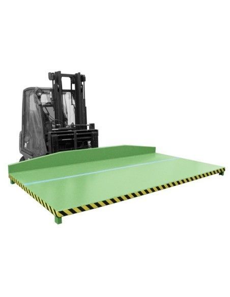 Implementos Especiais--Plataforma para Reordens, pintado, verde