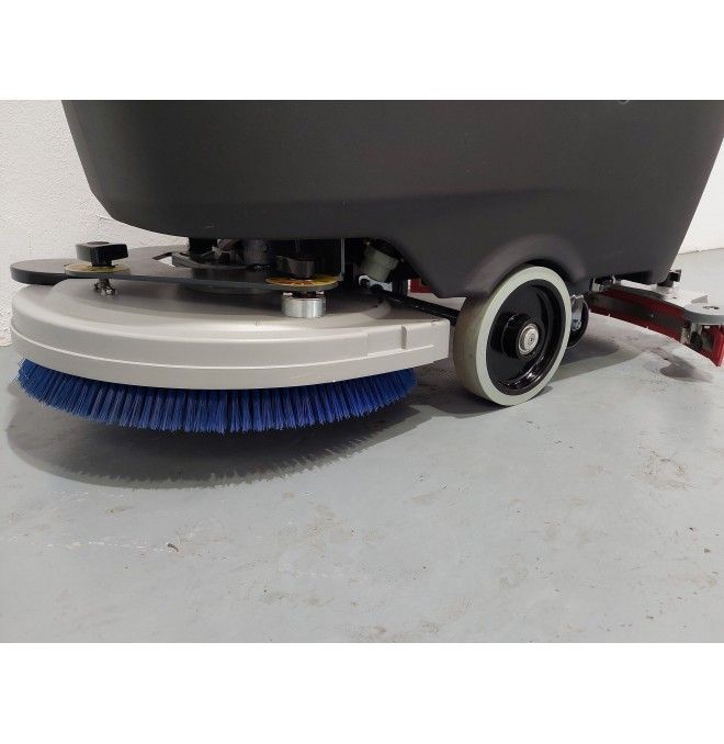 Scrubber Machines--Scrubber dryer industrial with Conductor at Pie 530mm Diam. Brush