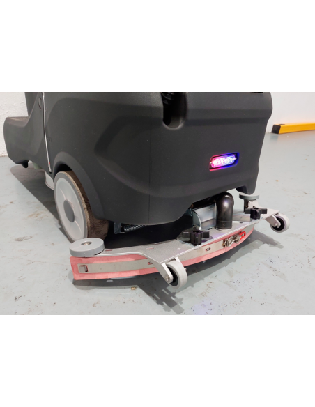 Scrubber Machines--Scrubber dryer Industrial with Driver Up 530mm Diam. Brush