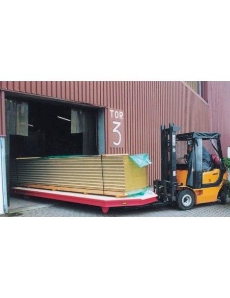 A bordo: soffiatori, morsetti,..-Rimorchio industriale 5000 kg carrello elevatore