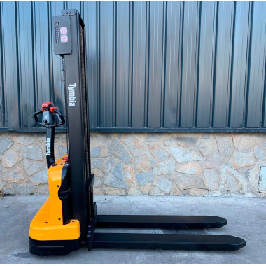 Electric Stackers--Electric stacker 1200kg to 2900mm with 1350mm long forks