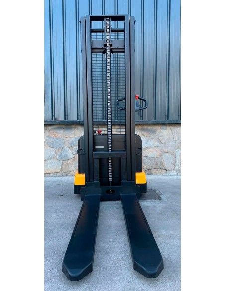 Electric Stackers--Electric stacker 1200kg to 2900mm with 1350mm long forks