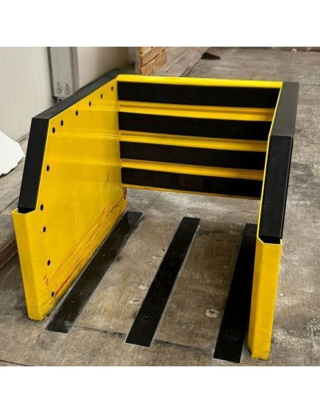 Special Stackers--Palets exchanger with capacity of 2000kg