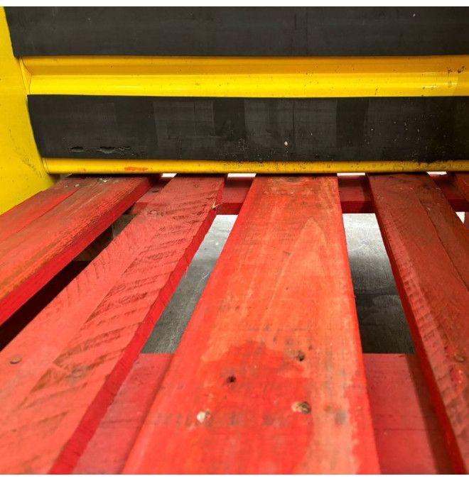 Gerbeurs Spéciaux--Echangeur de palettes avec capacité de 2000kg