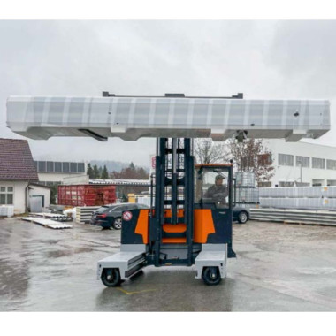 Empilhadeiras-caminhão de carga lateral diesel multi-direcional 4.5tn - Motor de Kubota 2