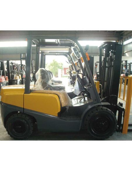 Forklift trucks - 2500kg diesel forklift - Triplex 4700mm mast
