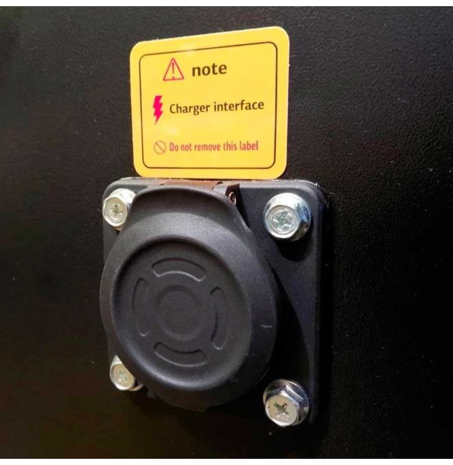 Kehrmaschinen-Kehrmaschine Elektrisch mit kabine | Lithiumbatterie | 4-Bürsten