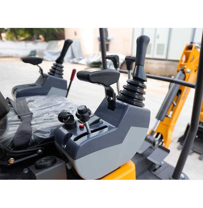 Miniexcavadoras-TYMBIA-MiniExcavadora 1500kg Kubota D722 Diesel TY15