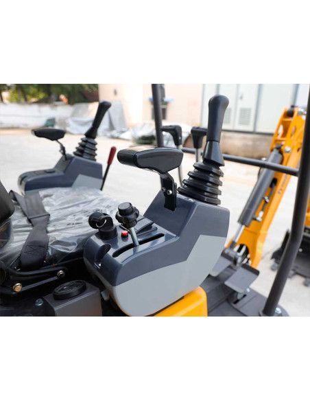 MiniExcavadores-Tymbia-MiniExcavore 1500kg Kubota D722 Diesel Ty15