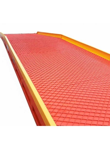 Loading Ramps-Loading ramp Mobile Manual 8000kg and Length 11300mm