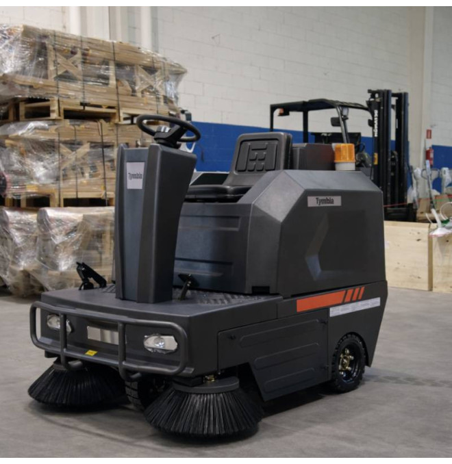 Industrial sweepers - Electric sweeper driver sitting for interiors and outdoor