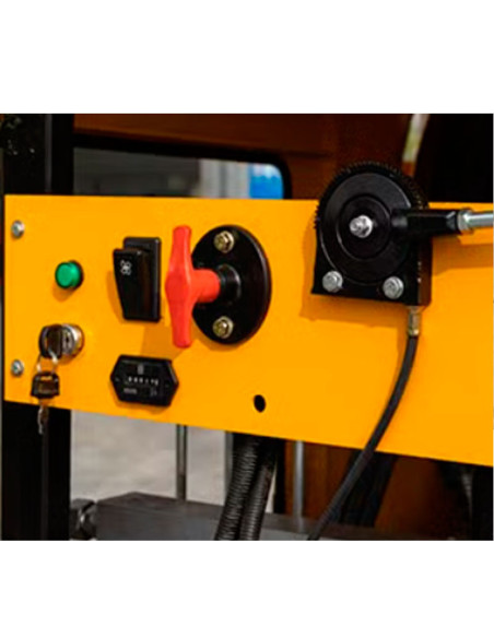 Construction and work: Machinery - Crusher for mobile construction waste 1800kg