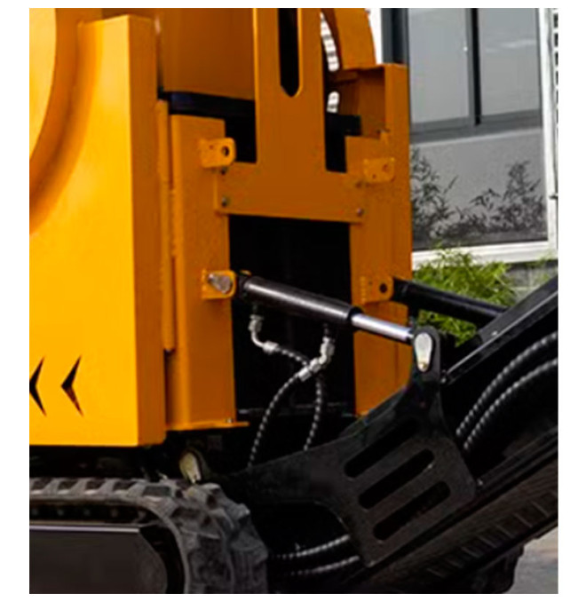 Construction and work: Machinery - Crusher for mobile construction waste 1800kg