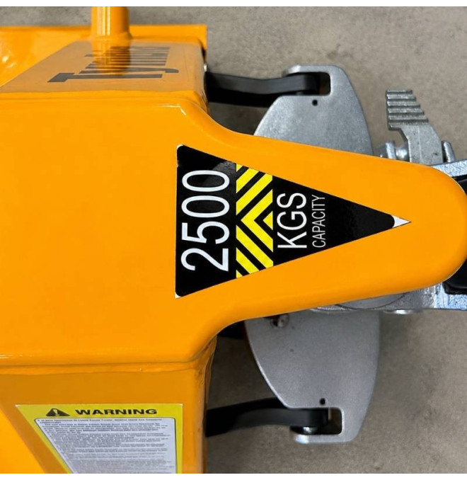 Manual pallet truck 2500kg and rubber wheels - safe load