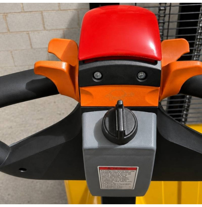 Electric stacker 1200kg at 3000mm - 24V / 100Ah