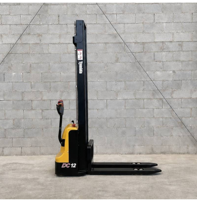 Electric stacker 1200kg at 4000mm - 24V / 100Ah