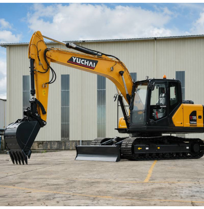 Miniexcavador Yuchai YC135 - 14740KG