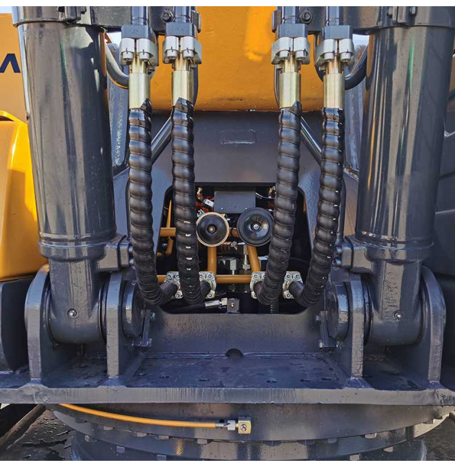 Miniexcavator Yuchai YC210 - 22000kg