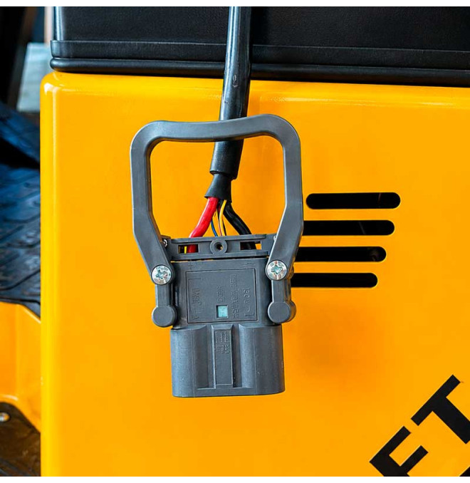 Carretilla elevadora litio 1800kg con mástil tríplex a 4500mm - Bateria litio 48V/200Ah | TYMBIA