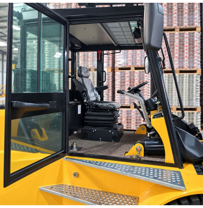 Empilhadeira Diesel 16000kg - mastro até 7000mm