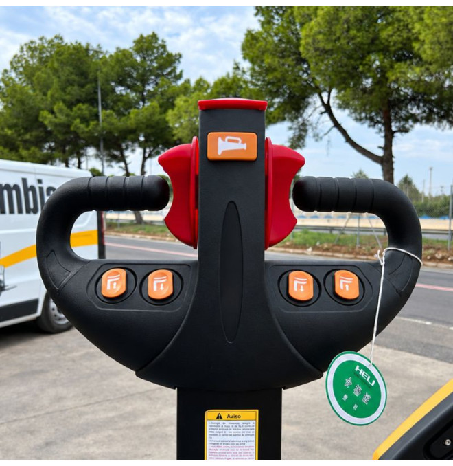 Transpaleta Eléctrica Litio 2000-3000kg con Plataforma