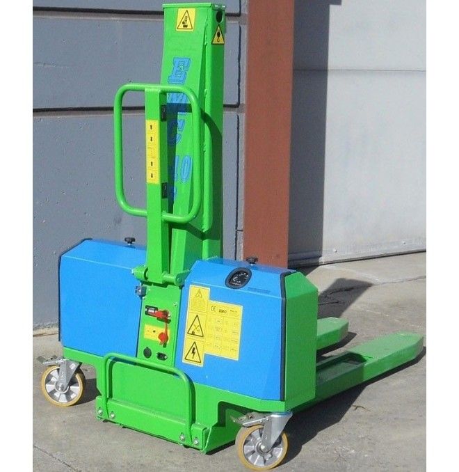 Self-SupportingStackers--Self-Supporting Stacker 1000kg to 1050mm
