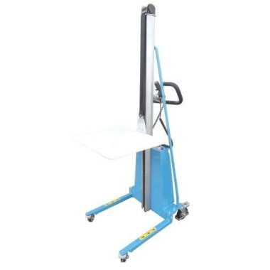 Electric Stackers--Electric stacker 150kg to 1520mm (light)