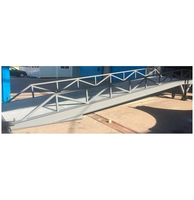 Laderampen--Laderampe 10m und 12ton