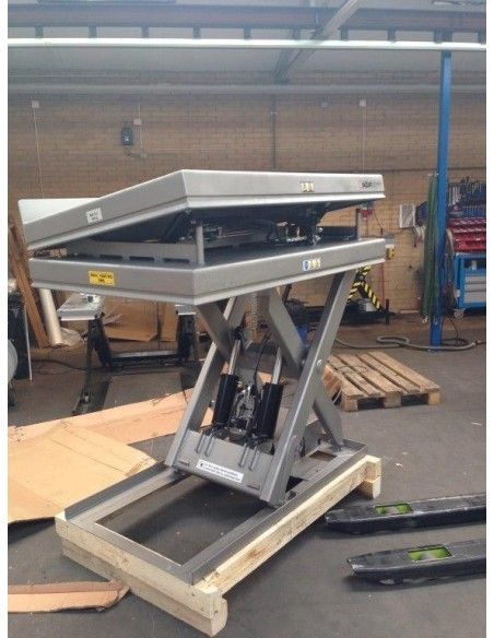 Tavoli elettrici..-Tavolo elevatore elettrico INOX 1000kg a 1050mm 1300x1000mm