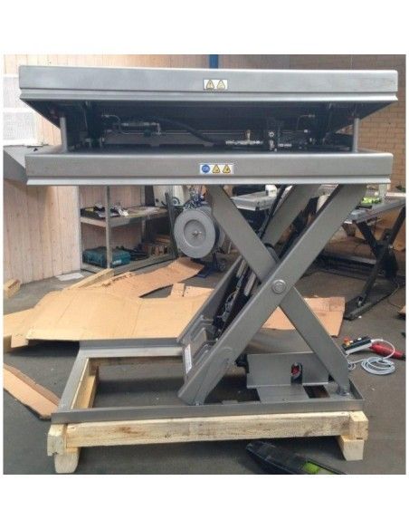 Tavoli elettrici..-Tavolo elevatore elettrico INOX 1000kg a 1050mm 1300x1000mm