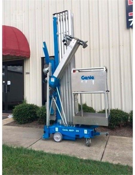 Plataformas Únicas--Plataforma elevatória 12,29m-136kg