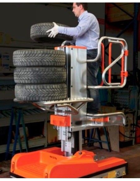 Carrelli Elevatori--Piattaforma di sollevamento per raccogliere 200kg a 3m