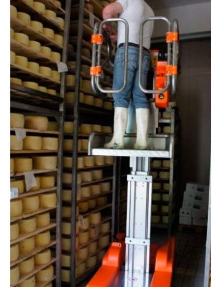 Carrelli Elevatori--Piattaforma di sollevamento per raccogliere 200kg a 3m