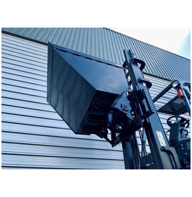 An Bord: Flipper, Klemmen,...---Hydraulik Eimer 450-600L für FEM 2 und 3 Schubkarre