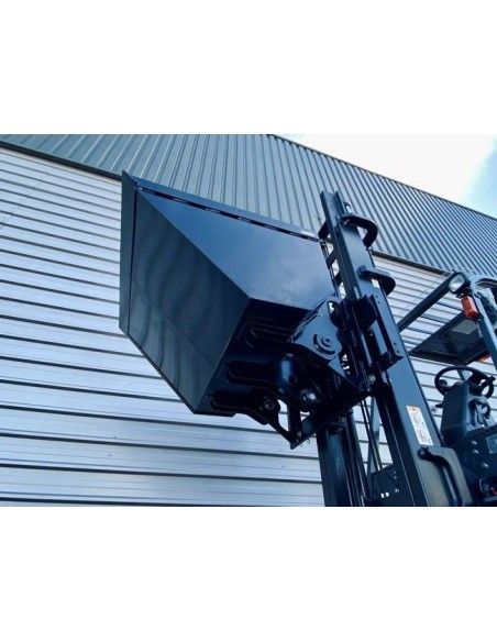 On board: flippers, clamps,...--Hydraulic bucket 450-600L for FEM 2 and 3 wheelbarrow