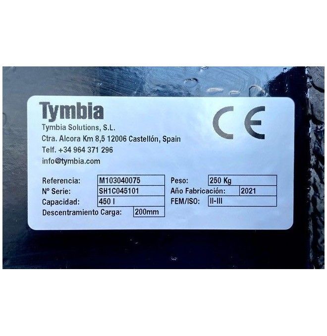 Sobre tablero: volteadores, pinzas,…--Cuchara Hidráulica 450-600L para carretilla FEM 2 y 3