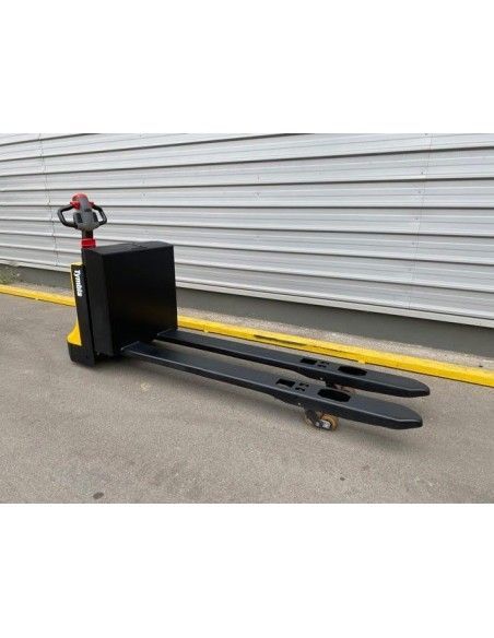 Transpaletas Eléctricas--Transpaleta eléctrica de 1800kg y 2m - Agilidad en almacén