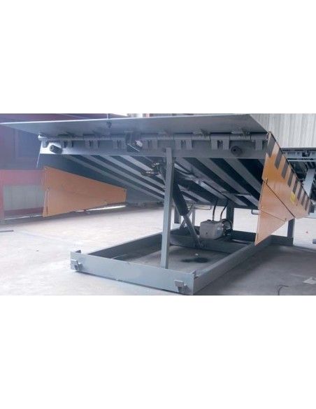 Laderampen--Rampe Pier 12-hydraulisch