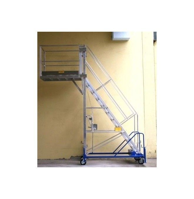 Escadaria--Escada com Plataforma Regulable em altura